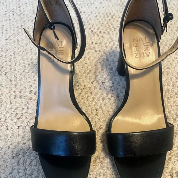 Black Naturalizer Joy Dress Sandals 7.5 - Picture 7 of 10